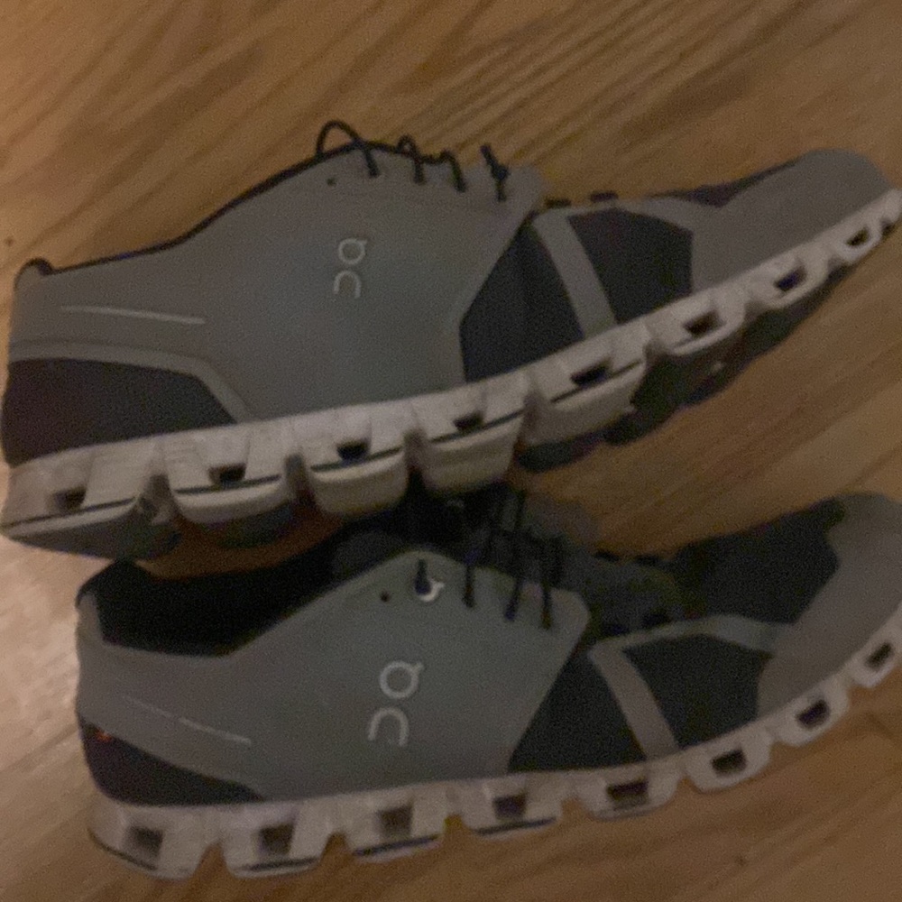 One cloud’s - Picture 2 of 3